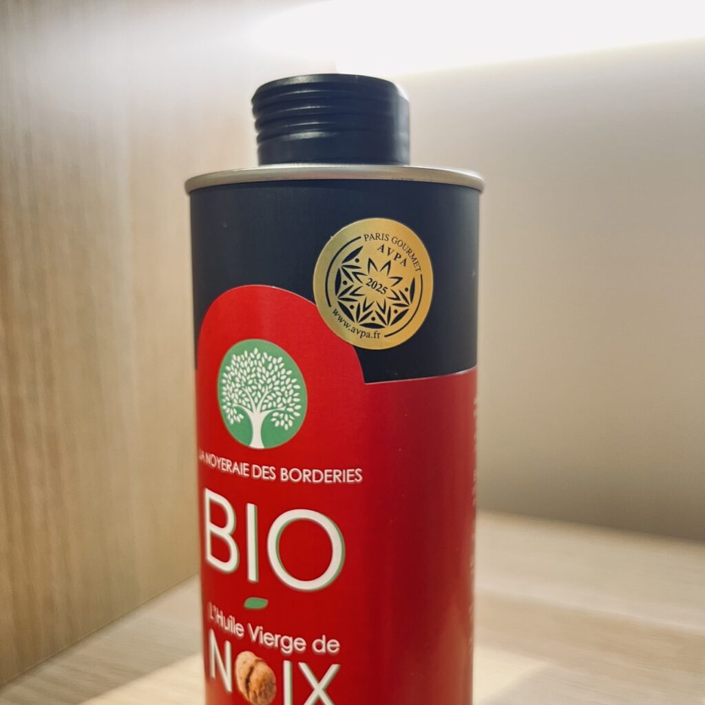 Bidon d'huile vierge de noix bio pressée à chaud 50 cl avec médaille Or AVPA 2025