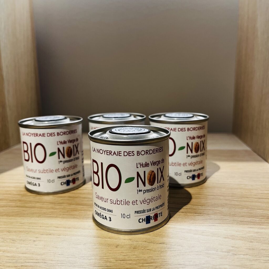 Bidon d'huile vierge de noix bio pressée à froid 10 cl, vue de face