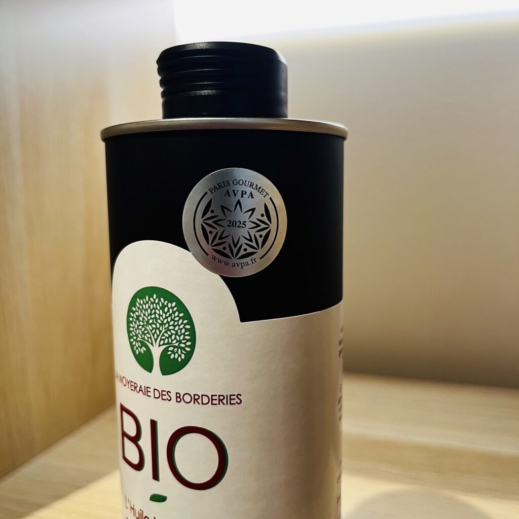 Bidon d'huile vierge de noix bio pressée à froid 50 cl avec médaille Argent AVPA 2025